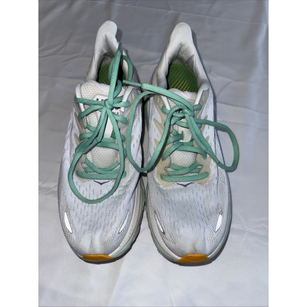 HOKA ONE ONE WOMENS CLIFTON 8 RUNNING/JOGGING SHOES  SIZE 9B